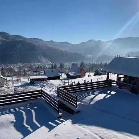 Kolo котеджний комплекс Tatariv